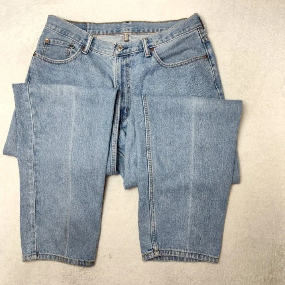 Levis levis 560